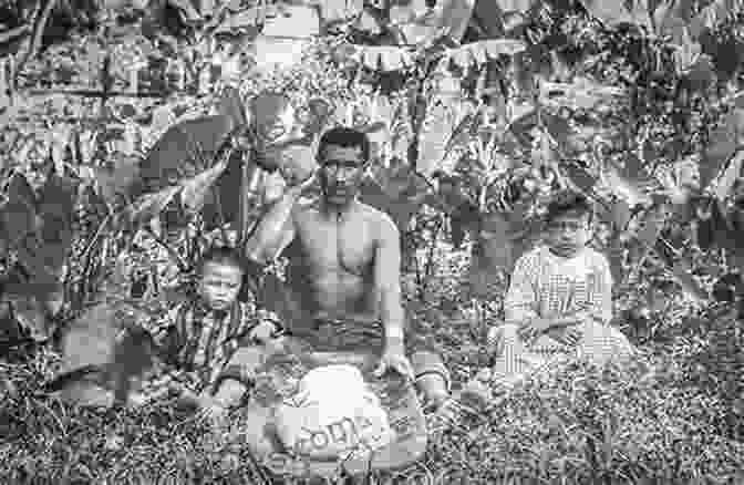 A Filipino Hawai'ian Family In The Early 20th Century Building Filipino Hawai I (Asian American Experience)